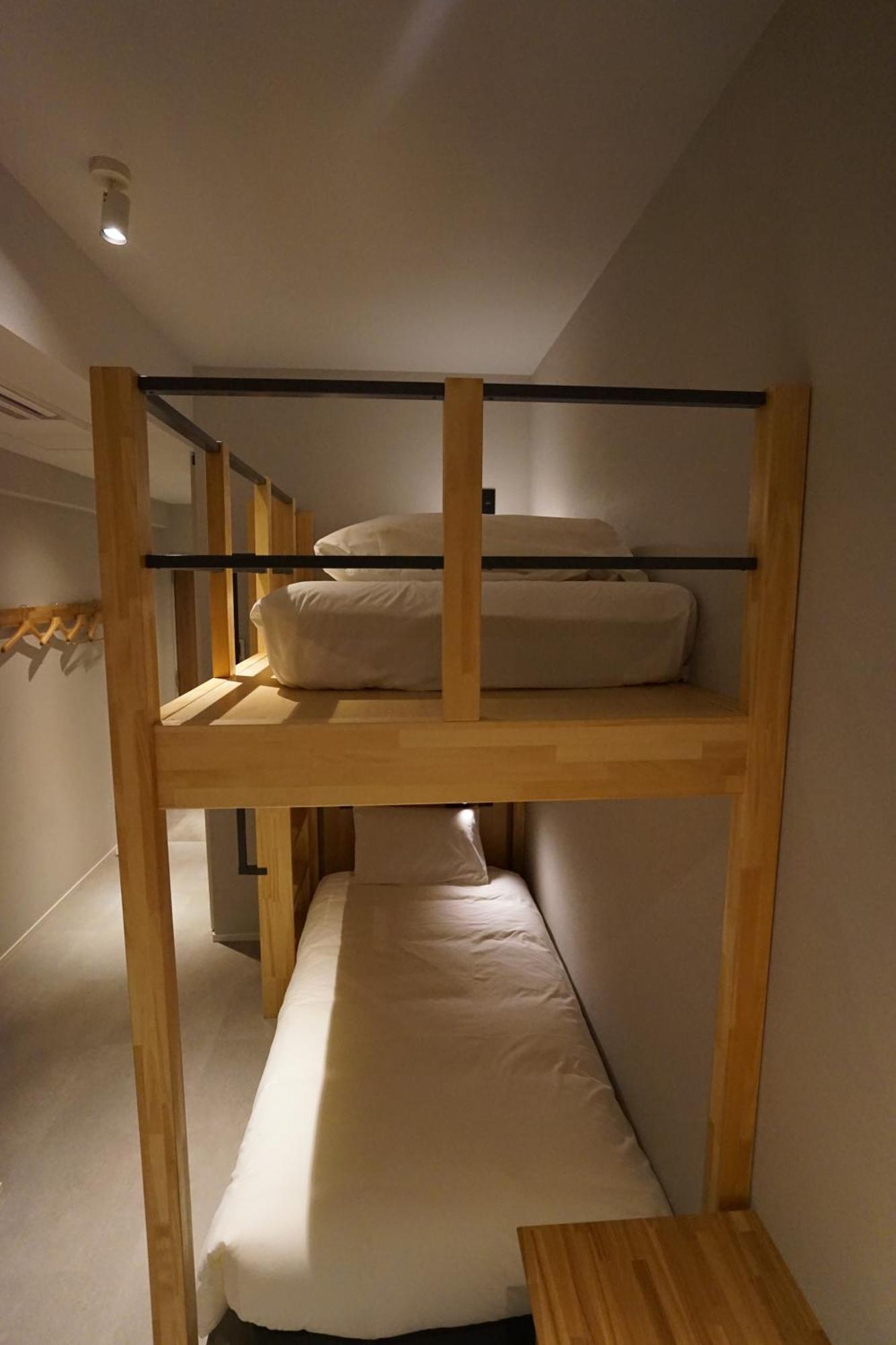 Отель Da Haus Shinjuku Токио Экстерьер фото